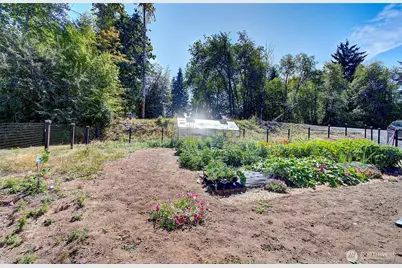 275 Studebaker Spur 2 Road, Castle Rock, WA 98611 - Photo 13