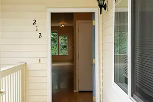 4704 Mill Pond Dr SE, Auburn, WA 98092 - Photo 3