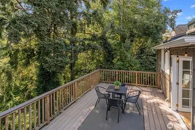 2650 Walnut Avenue SW, Seattle, WA 98116 - Photo 25