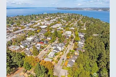 2650 Walnut Avenue SW, Seattle, WA 98116 - Photo 37