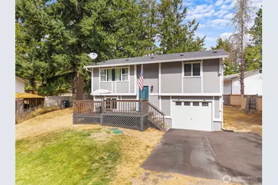 203 W Seattle Street, Rainier, WA 98576 - Photo 1