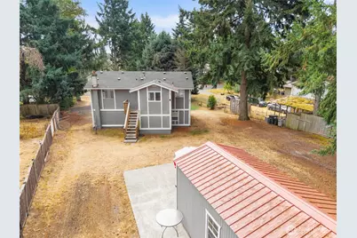 203 W Seattle Street, Rainier, WA 98576 - Photo 23