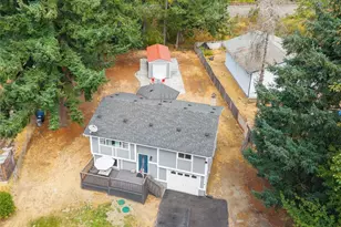 203 W Seattle St, Rainier, WA 98576 - Photo 27