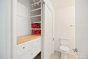 914 6th Ave N, Seattle, WA 98109 - Photo 35