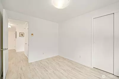 914 6th Avenue N #201, Seattle, WA 98109 - Photo 37