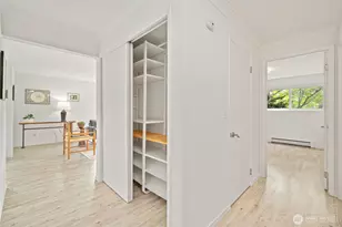 914 6th Ave N, Seattle, WA 98109 - Photo 9