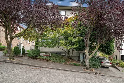 914 6th Avenue N #201, Seattle, WA 98109 - Photo 1