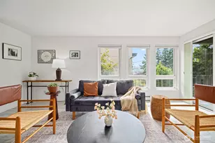 914 6th Ave N, Seattle, WA 98109 - Photo 11