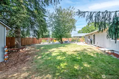 10111 Grove Road SE, Yelm, WA 98597 - Photo 15
