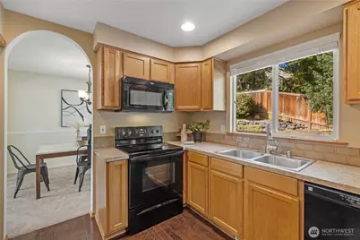 12421 30th Place NE, Lake Stevens, WA 98258 - Photo 11