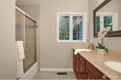16130 Larch Way, Lynnwood, WA 98007 - Photo 15