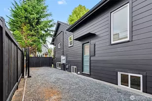 1111 N 76th St, Seattle, WA 98103 - Photo 23