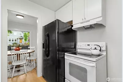 1111 N 76th Street #1, Seattle, WA 98103 - Photo 9