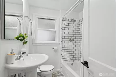 1111 N 76th Street #1, Seattle, WA 98103 - Photo 13
