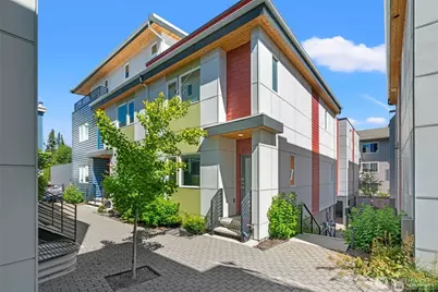 12520 15th Avenue NE #C, Seattle, WA 98125 - Photo 1