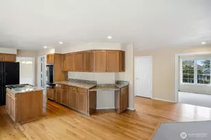 8424 127th Ave SE, Newcastle, WA 98056 - Photo 11