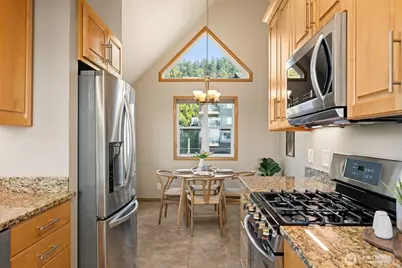 705 N State Street #405, Bellingham, WA 98225 - Photo 15