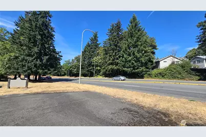 11 Xx NE Sunset Boulevard, Renton, WA 98056 - Photo 3