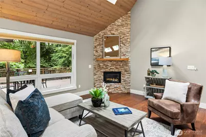 10421 324th Place SE, Issaquah, WA 98027 - Photo 7