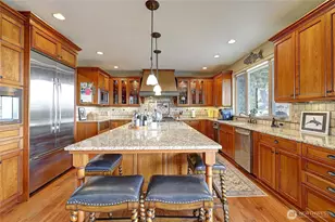 188 Glacier Peak Dr, Camano Island, WA 98282 - Photo 9