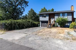 1743 Lafayette St S, Parkland, WA 98444 - Photo 3