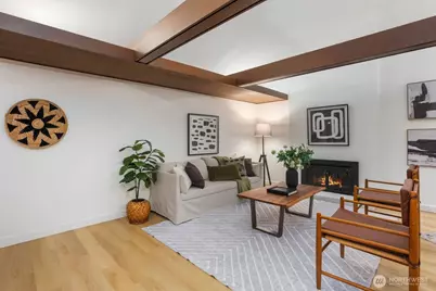 1520 Sycamore Drive SE, Issaquah, WA 98027 - Photo 3