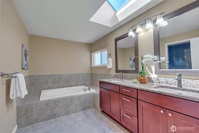 2052 NE Marina Vista Court, Poulsbo, WA 98370 - Photo 25