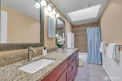 2052 NE Marina Vista Court, Poulsbo, WA 98370 - Photo 27