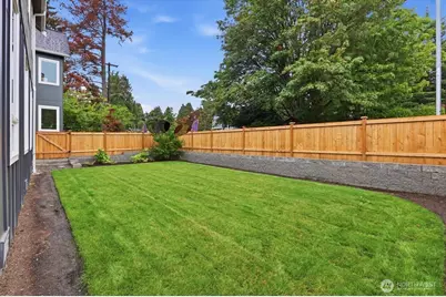 11732 38th Avenue NE #B, Seattle, WA 98115 - Photo 19