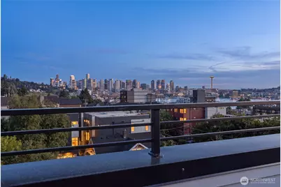 2328 Franklin Avenue E #B, Seattle, WA 98102 - Photo 5
