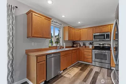 1131 Homestead Drive, Burlington, WA 98233 - Photo 13