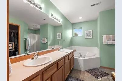 1131 Homestead Drive, Burlington, WA 98233 - Photo 17
