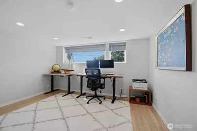 2568 13th Avenue W, Seattle, WA 98119 - Photo 23
