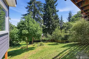 18002 25th Ave NE, Lake Forest Park, WA 98155 - Photo 23