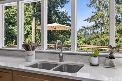 18002 25th Avenue NE, Lake Forest Park, WA 98155 - Photo 7