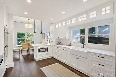 805 33rd Avenue E, Seattle, WA 98112 - Photo 15