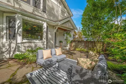 805 33rd Avenue E, Seattle, WA 98112 - Photo 3