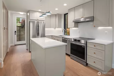 2316 S Forest Street, Seattle, WA 98144 - Photo 3