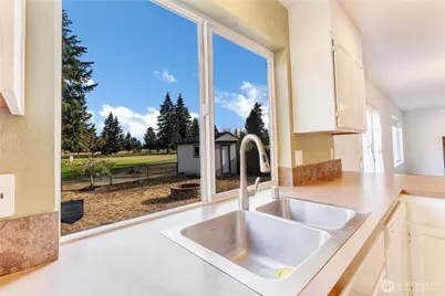 15139 105th Ave SE, Yelm, WA 98597 - Photo 9