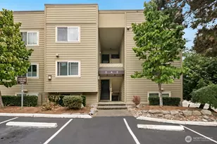 5844 NE 75th St, Seattle, WA 98115 - Photo 3