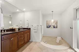 8626 NE 26th Pl, Clyde Hill, WA 98004 - Photo 15