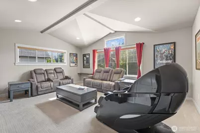 10082 240th Avenue NE, Redmond, WA 98053 - Photo 27