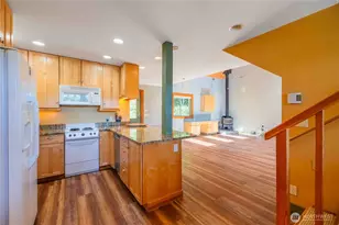 757 Ferry Rd, Lopez Island, WA 98261 - Photo 7