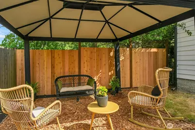 2353 Federal Avenue E, Seattle, WA 98102 - Photo 19
