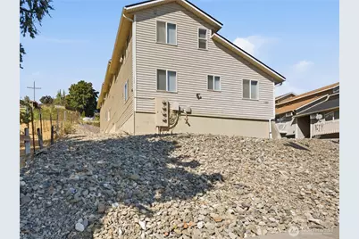 1686 S Mission Street #1, Wenatchee, WA 98801 - Photo 5
