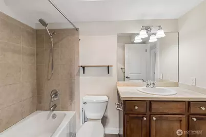 8816 Nesbit Avenue N #203, Seattle, WA 98103 - Photo 25