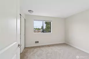 8816 Nesbit Ave N, Seattle, WA 98103 - Photo 17