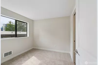 8816 Nesbit Avenue N #203, Seattle, WA 98103 - Photo 21