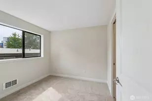 8816 Nesbit Ave N, Seattle, WA 98103 - Photo 21