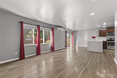 7428 19th Place SE, Lake Stevens, WA 98258 - Photo 3